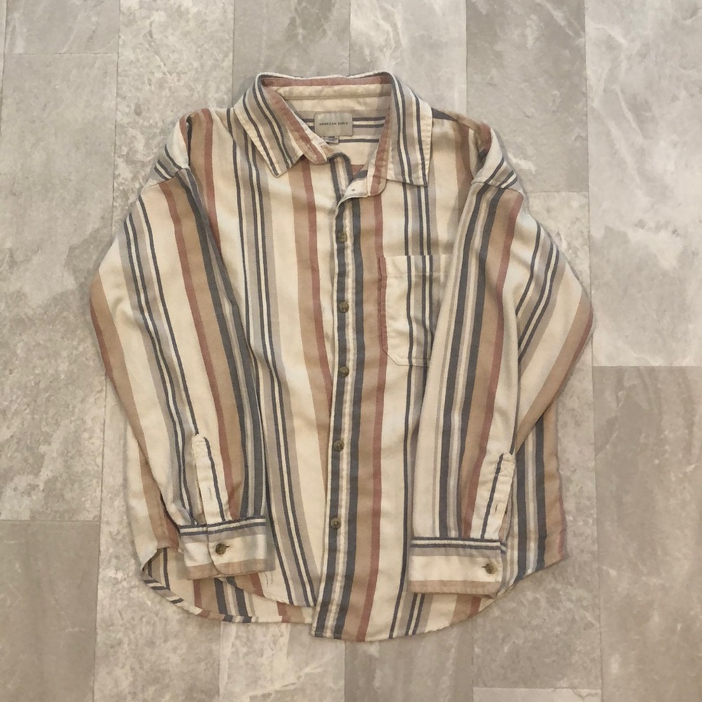 American Eagle button shirt